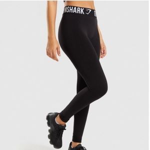 Black gymshark fit leggings